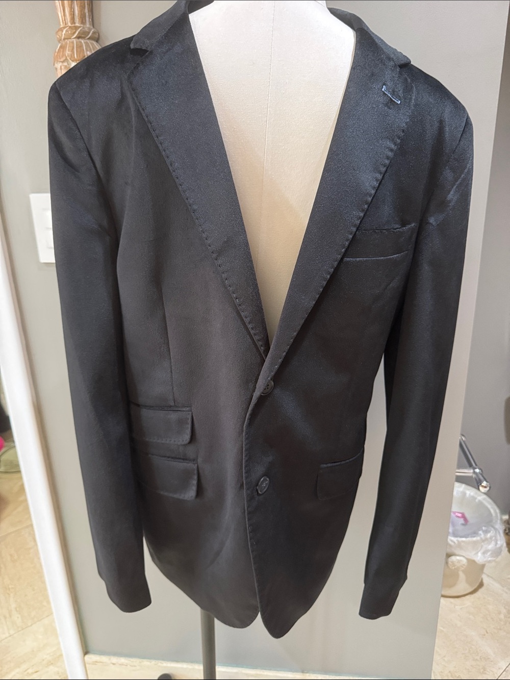 Tailorbyrd Black Single-Breasted Blazer